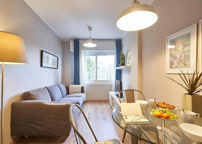 Bebarceloner Sant Andreu Apartments - 3 Bedrooms